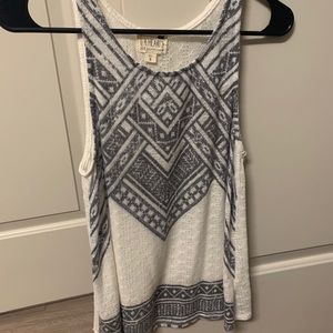 Lightweight tank top